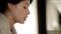 sex возбужденная студентка соблазняет porn