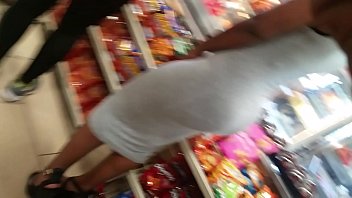 sex откровенная задница в кожаном платье заставляет ее хлопать в ладоши porn