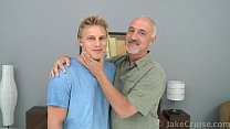 sex брэди дженсен обслуживался porn