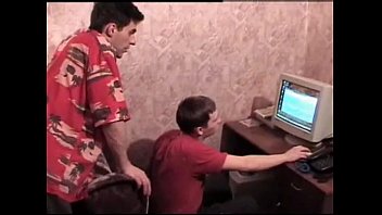 sex 私のステップのお父さんは私を激しくファックします porn
