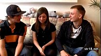 sex горячая возбужденная юная шлюшка с двойным проникновением porn