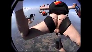 sex грубый прыжок с парашютом но забыл одну вещь porn
