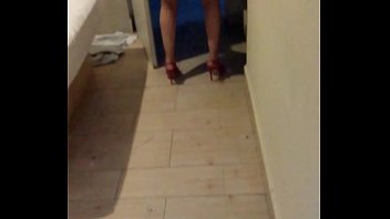 sex моя жена танцует с открытой дверью в комментарии отеля porn