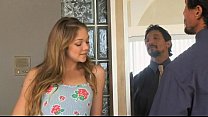sex джесси эндрюс няня которая также заботится о члене своего босса porn
