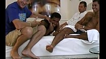 sex худенькая бразильская трансвистит в гэнгбэнге без презерватива porn