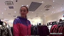 sex фантастическая чешская нимфоманка соблазнилась в торговом центре и оттрахала от первого лица porn