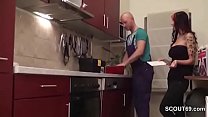 sex ремесленник хочет денег и вместо этого ему разрешено трахнуть тинку в анал porn