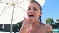 sex минет у бассейна в видео от первого лица porn
