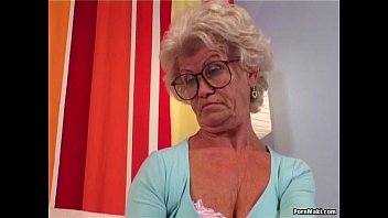 sex бабушку эффи трахают porn