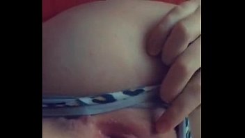 sex trinh показывает свою киску porn