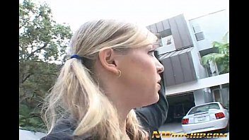 sex 2 блондинкисучки развлекаются с черным членом в анальном тройничке porn