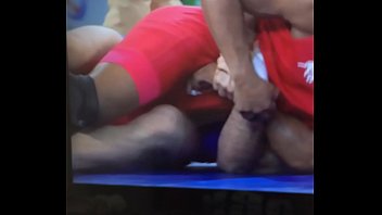 sex короткостриженая wrestler rubbing ass porn