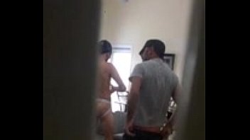 sex 私のルームメイトのクソをスパイ porn