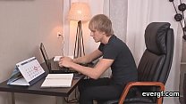 sex без гроша в кармане парень позволяет горячему другу потрахать его бывшую девушку за доллары porn