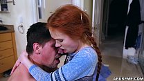 sex долли литтл скачет на большом члене с огромным энтузиазмом и просто в восторге porn
