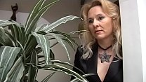 sex チンポをガクガクさせたりママと性交したりしないでください porn