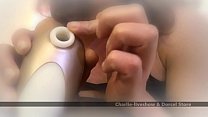 sex クリトリスをしゃぶらしながら潮吹き porn