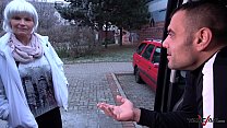 sex дешевая милфашлюха с накладными волосами выебана мускулистым незнакомцем в фургоне porn