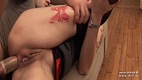 sex французскую рыжую домохозяйку трахнули из жопы в рот в любительском видео porn