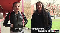 sex публичные пикапы европейская телочка светит задницей за деньги с eveline dellai в главной роли porn