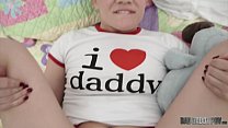sex на день отца время игры она хочет член папы porn