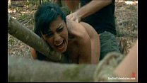 sex ビジネスウーマンは森の中で掴んで縛られ犯され支配された porn