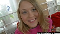 sex униженная школьница русская школьница достигает оргазма с дилдо и вибратором porn