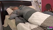 sex мачехалесбиянка трахает пальцами и лижет пизду porn