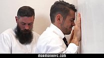 sex 寺院で取られたまっすぐな鋲 porn