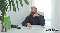 sex плохой парень позволяет непослушному приятелю за доллары пригвоздить своего любовника porn