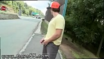 sex обнаженный мальчик на улице соло и обнаженный с твердым членом в публичном гейанальном сексе porn