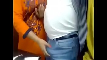 sex разделяя нашу любовь с моей соседкой она была ооочень горячей мне очень понравилось porn