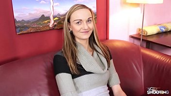 sex застенчивая 18летняя блондинка наслаждается большим членом в ее узкой киске после долгого времени porn
