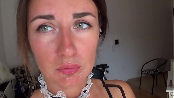 sex парень кончил прямо на мое лицо заляпав мои очки porn