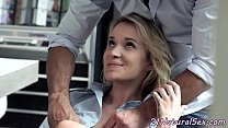 sex татуированная модель скачет на члене и наполняется сливками porn