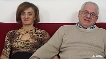 sex scambisti maturi зрелая итальянская свингерша трахнута в задницу и в киску porn