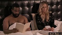 sex душа юной красотки трахнул ее отчим porn