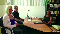 sex немецкая милфа в настоящем женском кастинге в тройничке с молодой парой porn