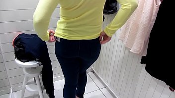 sex 公衆トイレで放尿しモールの脱衣所で脱衣 porn