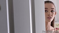 sex 継母とパートナーの継娘初めてのステップクリーパー porn