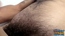 sex 彼が激しく絶頂するまで彼の巨大な雄鶏をなでる毛むくじゃらのジョック porn