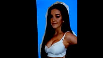 sex случайный камшот горячей брюнетки на красивые большие сиськи porn