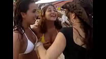 sex грудь на пляже porn