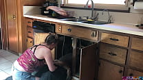 sex 若い女性に犯された幸運な配管工 エリンエレクトラ porn
