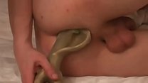sex 奇妙なシャベルで前立腺と肛門のストレッチをペギング porn