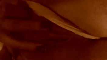 sex それは自分自身に触れます porn
