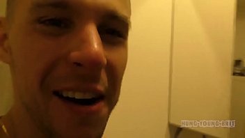 sex коня повесил товарищ трахает русскую шлюху porn