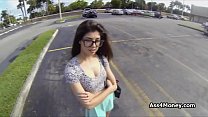 sex 巨乳で楽しい駐車場がティーンを壊した porn