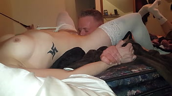 sex черри всегда корчилась когда я ел ее киску поэтому я привязал ее к кровати porn