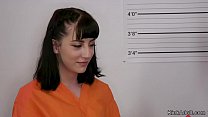sex грудастая милфанадзиратель анально мастурбирует игрушкой заключенного porn